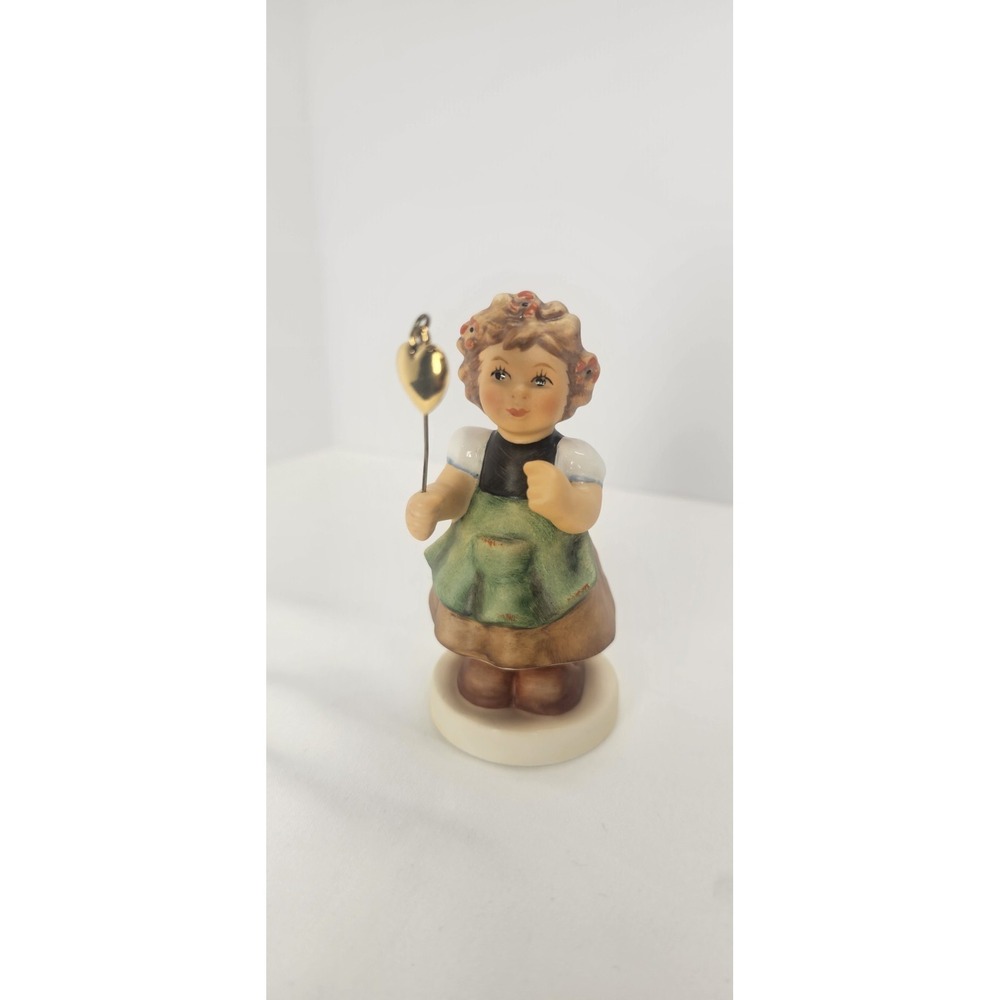 Goebel Hummel My Lucky Heart #2298 TMK 8 Club Exclusive 2008 Germany Figurine
